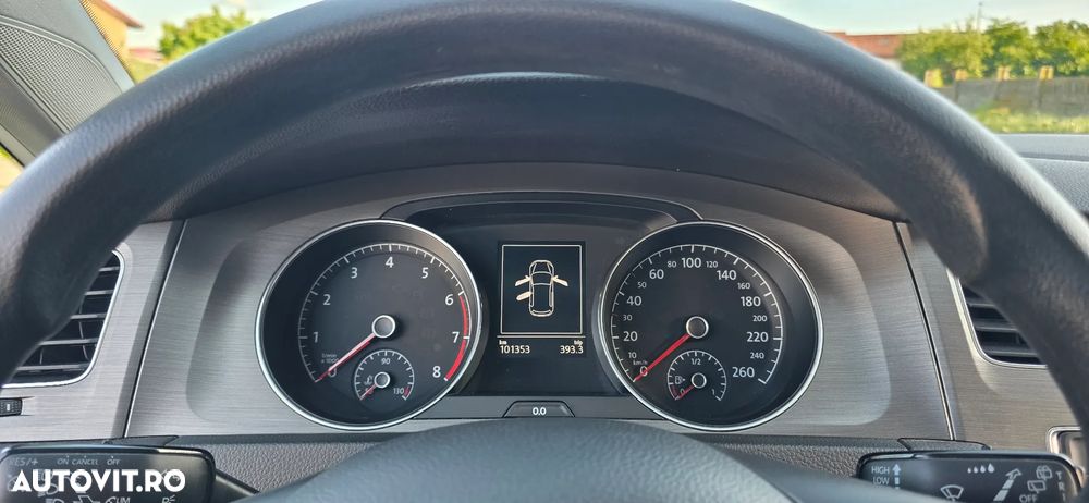 Volkswagen Golf 1.4 TSI BMT Comfortline - 7