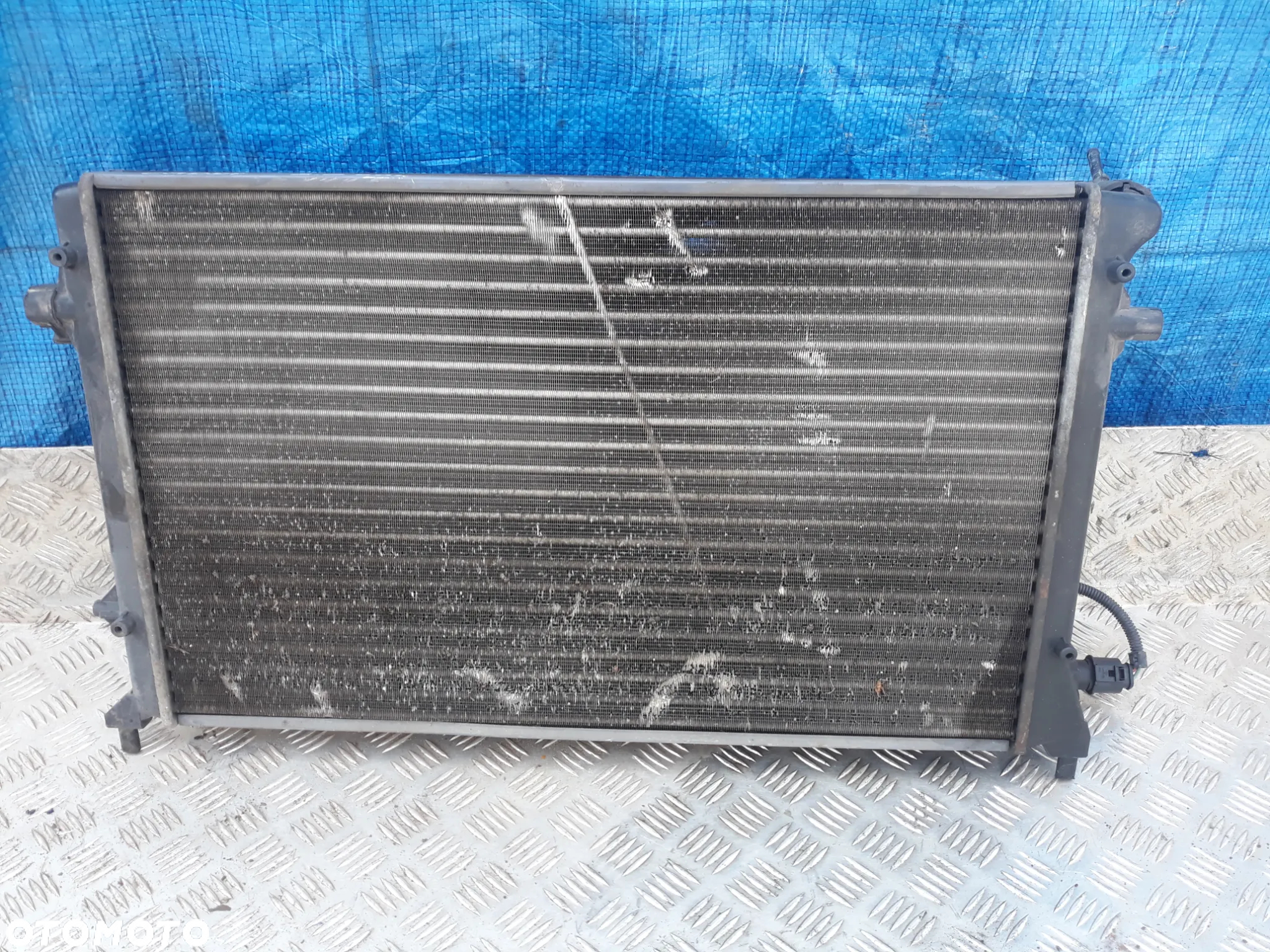 CHŁODNICA VOLKSWAGEN CADDY III 2K  2,0 SDI/TDI  2005r  1K0121207T - 2