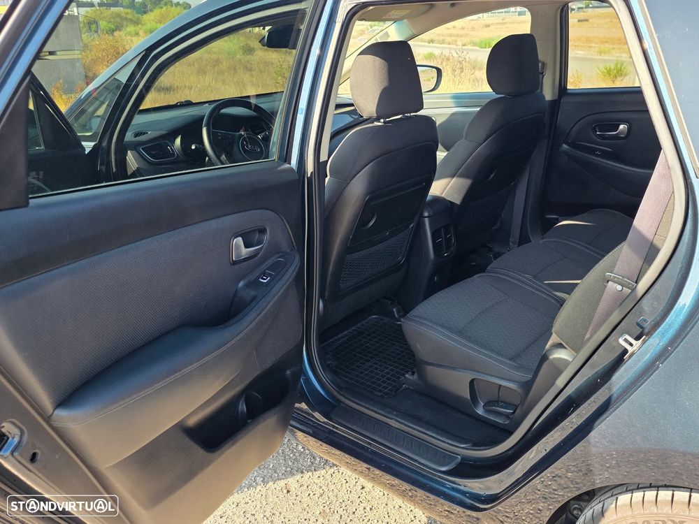 Kia Carens 1.7 CRDi ISG TX - 14