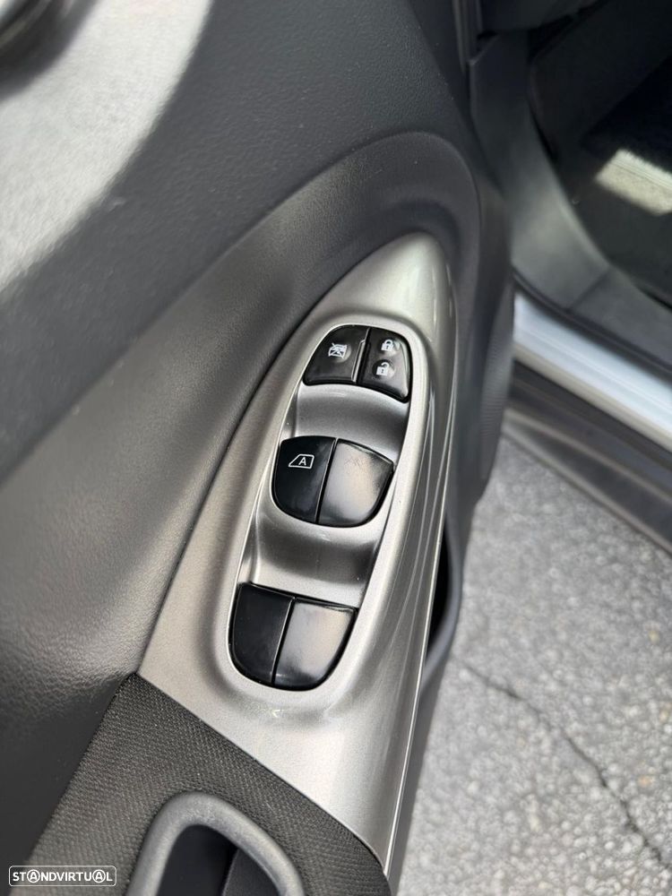 Nissan Juke 1.5 dCi Acenta Connect - 17