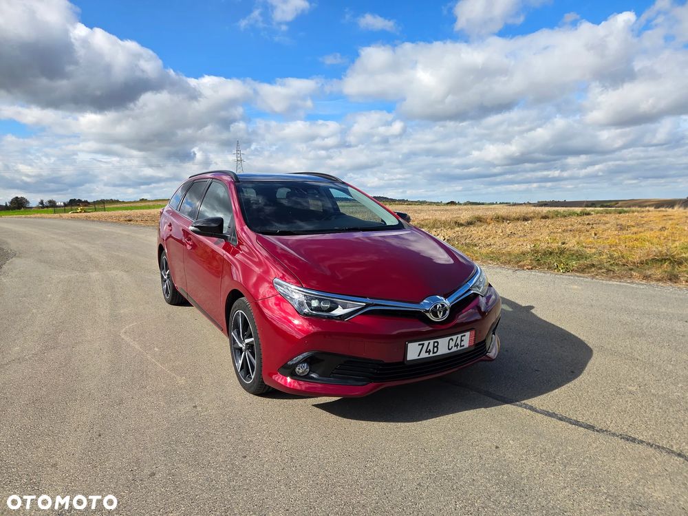 Toyota Auris 1.6 Selection - 2