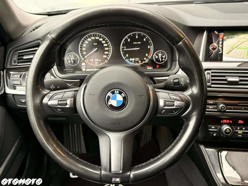 BMW Seria 5 525d xDrive - 8