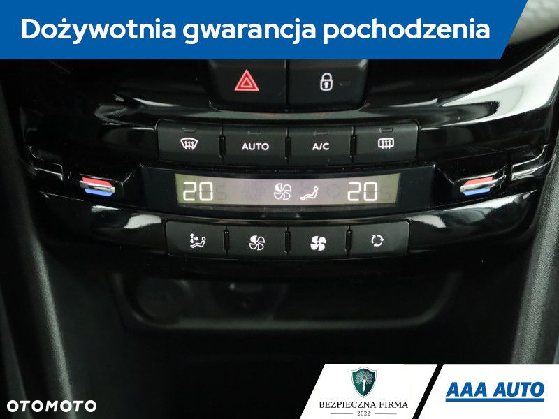Peugeot 2008 - 11