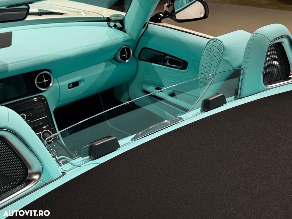 Mercedes-Benz SLS 63 AMG - 11