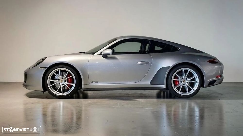 Porsche 911 (991) Carrera GTS - 4