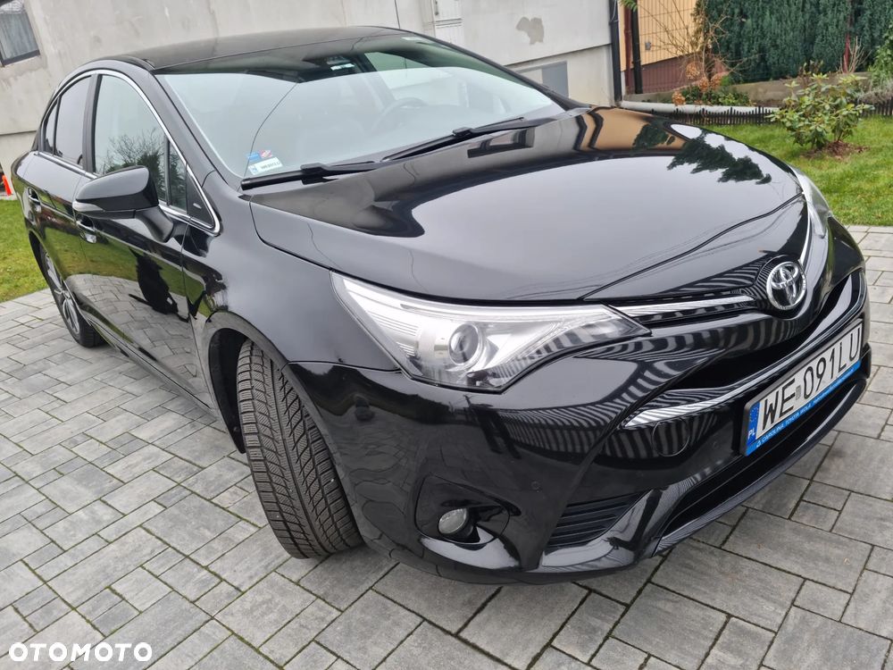 Toyota Avensis 1.8 Premium - 1