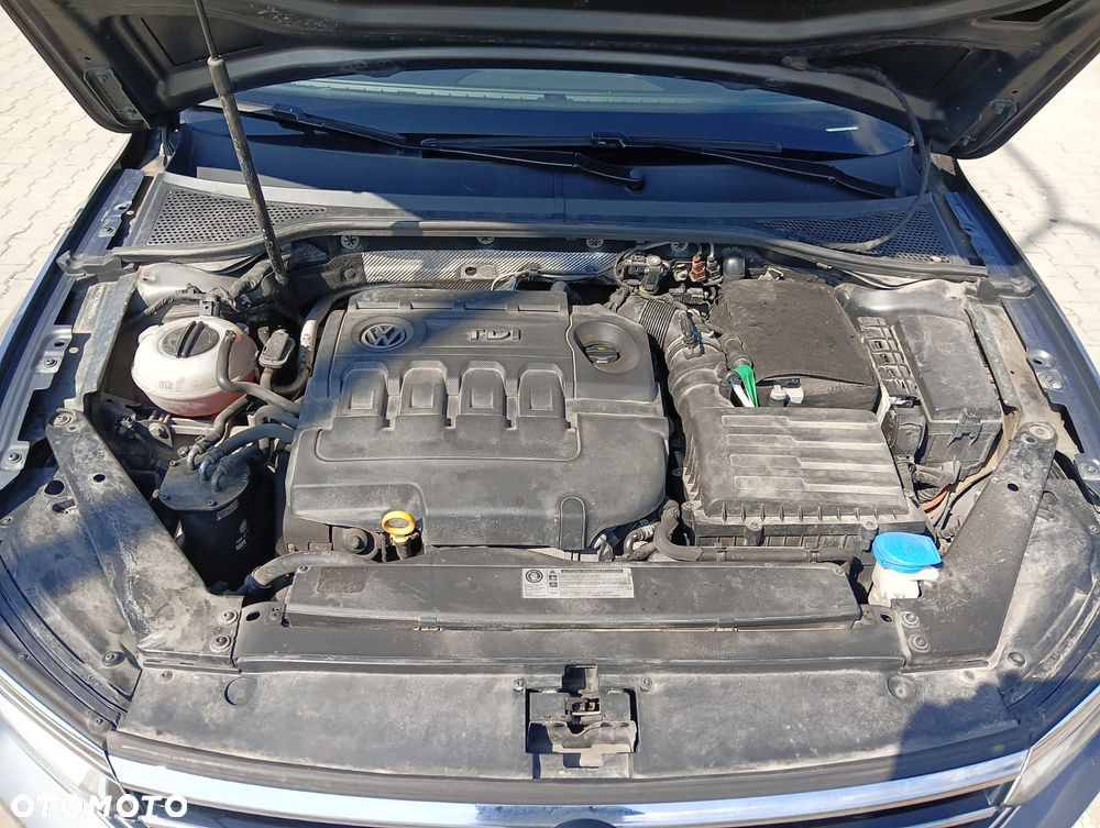 Volkswagen Passat 2.0 TDI SCR DSG Highline - 31
