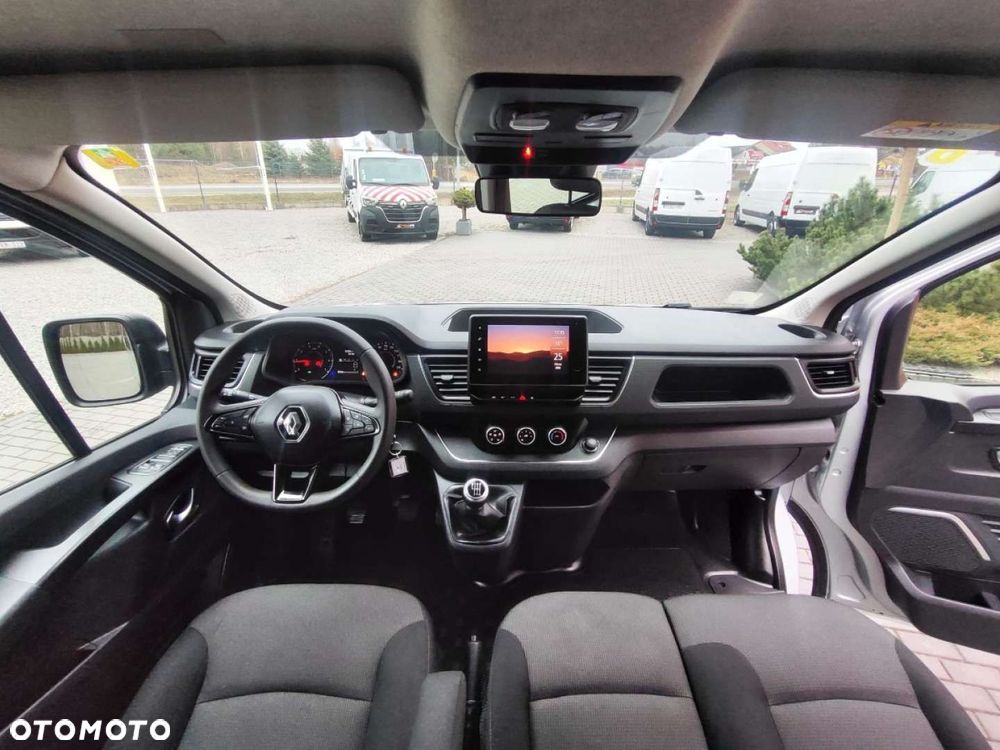 Renault Trafic - 18
