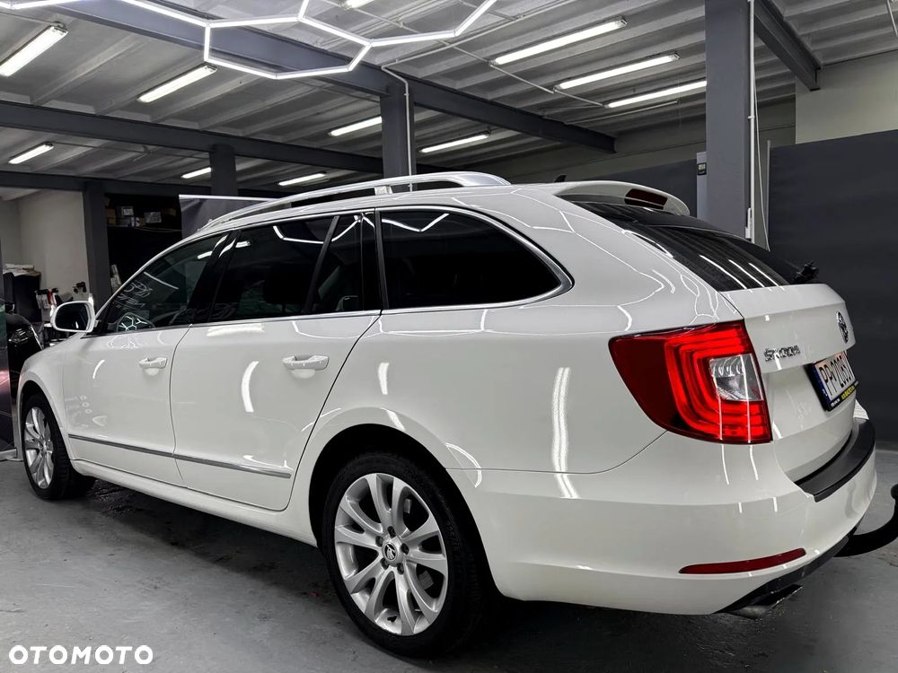 Skoda Superb 1.8 TSI Elegance DSG - 8