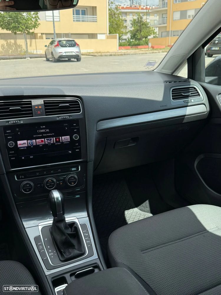 VW Golf 1.6 TDI Stream DSG - 10