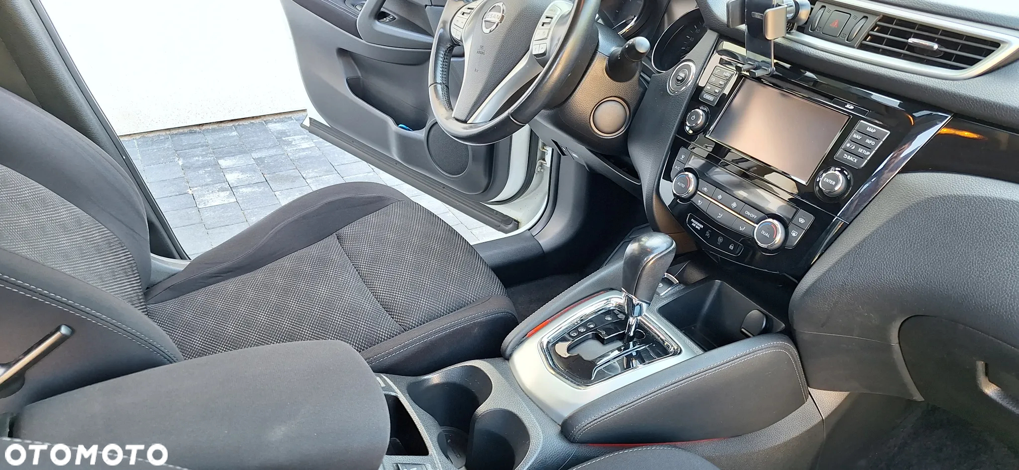 Nissan Qashqai 1.6 DCi N-Connecta Xtronic EU6 - 30