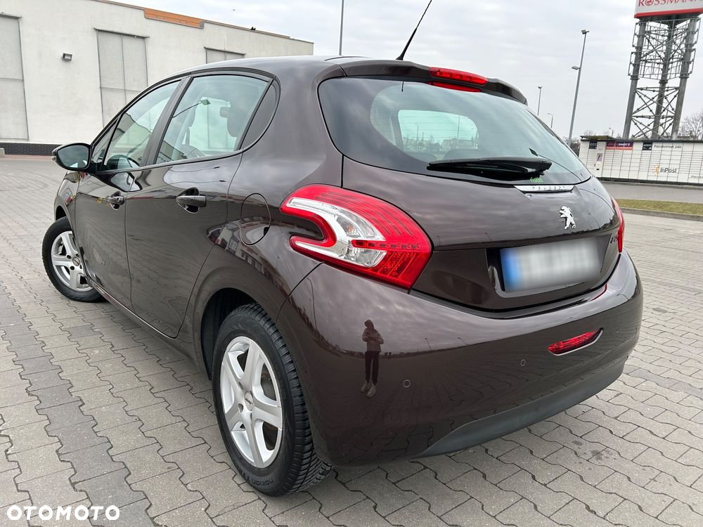 Peugeot 208 1.2 VTi Style - 27