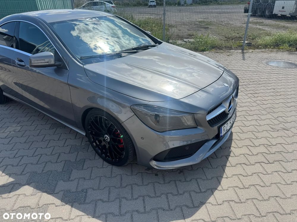 Mercedes-Benz CLA 250 4-Matic - 5