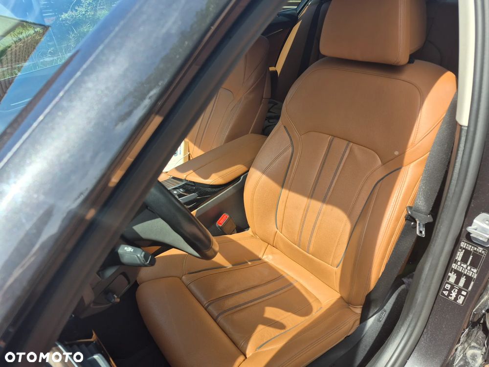 BMW Seria 5 520d Luxury Line - 6