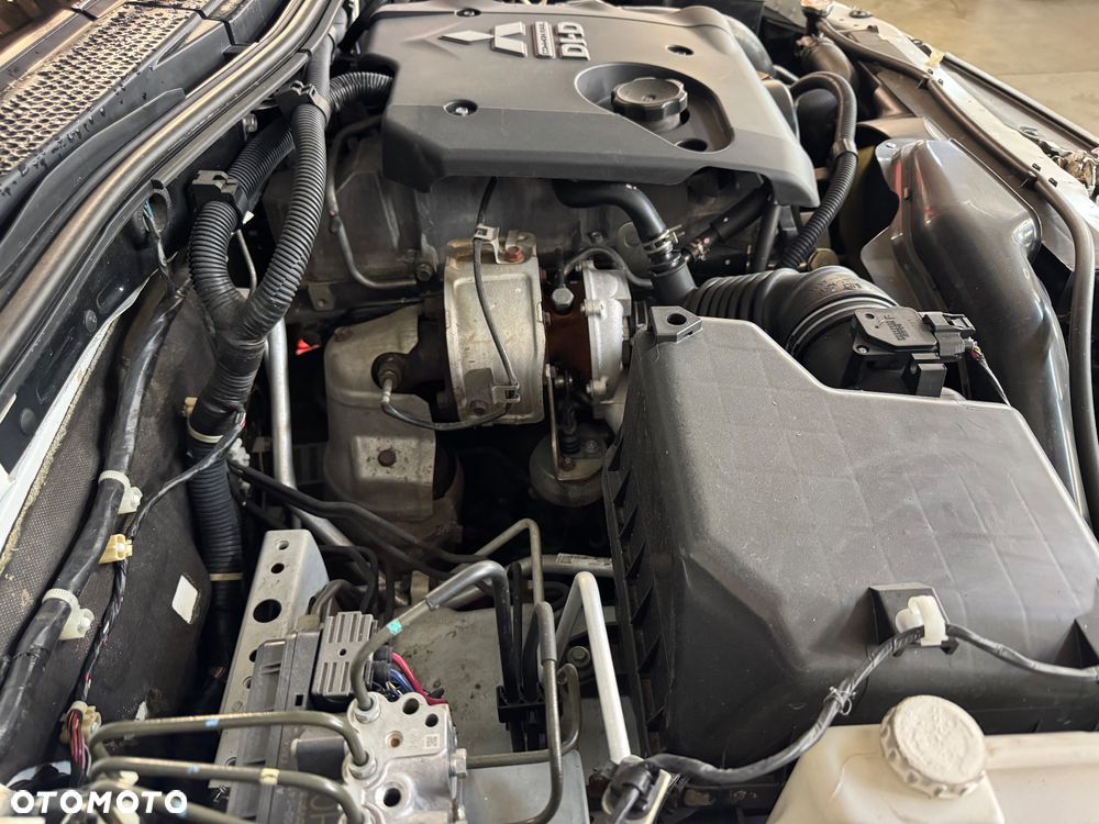 Mitsubishi L200 2.5 DID DC Instyle HP - 11