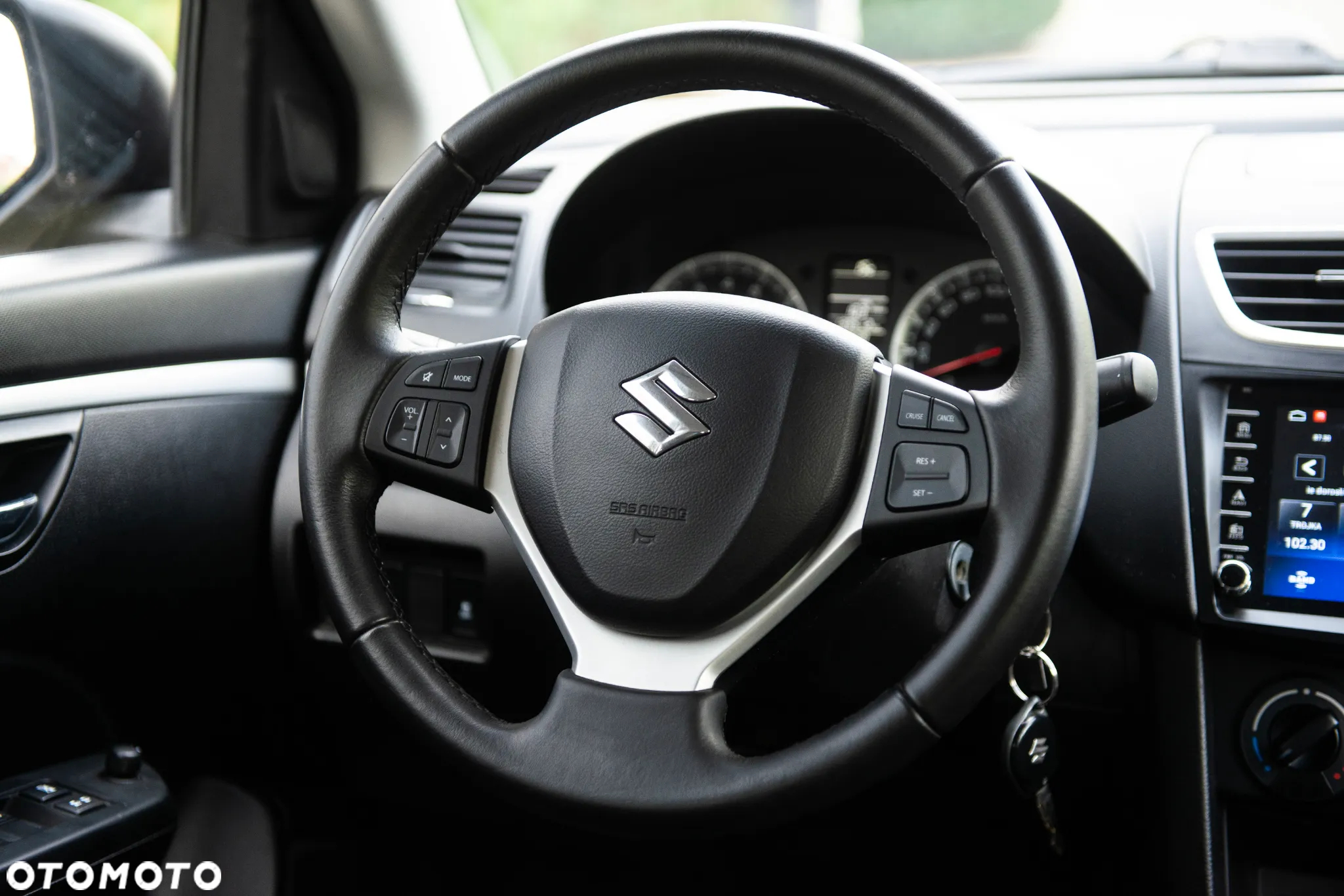 Suzuki Swift 1.2 Premium - 24