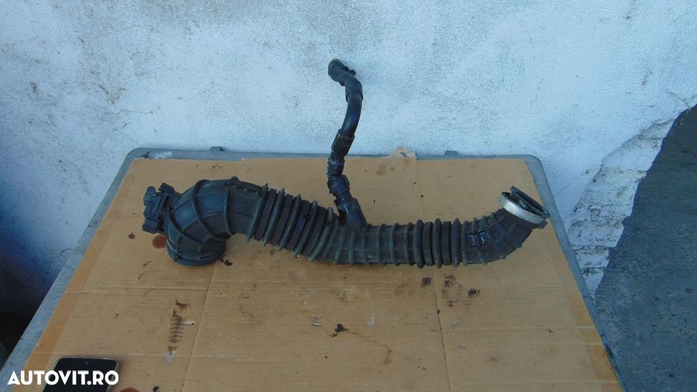 Furtun admisie aer Volkswagen Transporter T5 2.0 CAA TDI ,Cod 7E0129615 - 3
