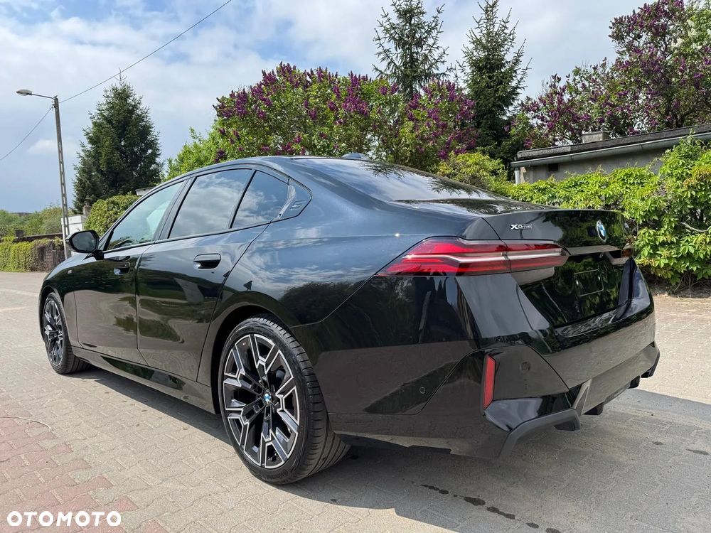 BMW Seria 5 520d xDrive - 9