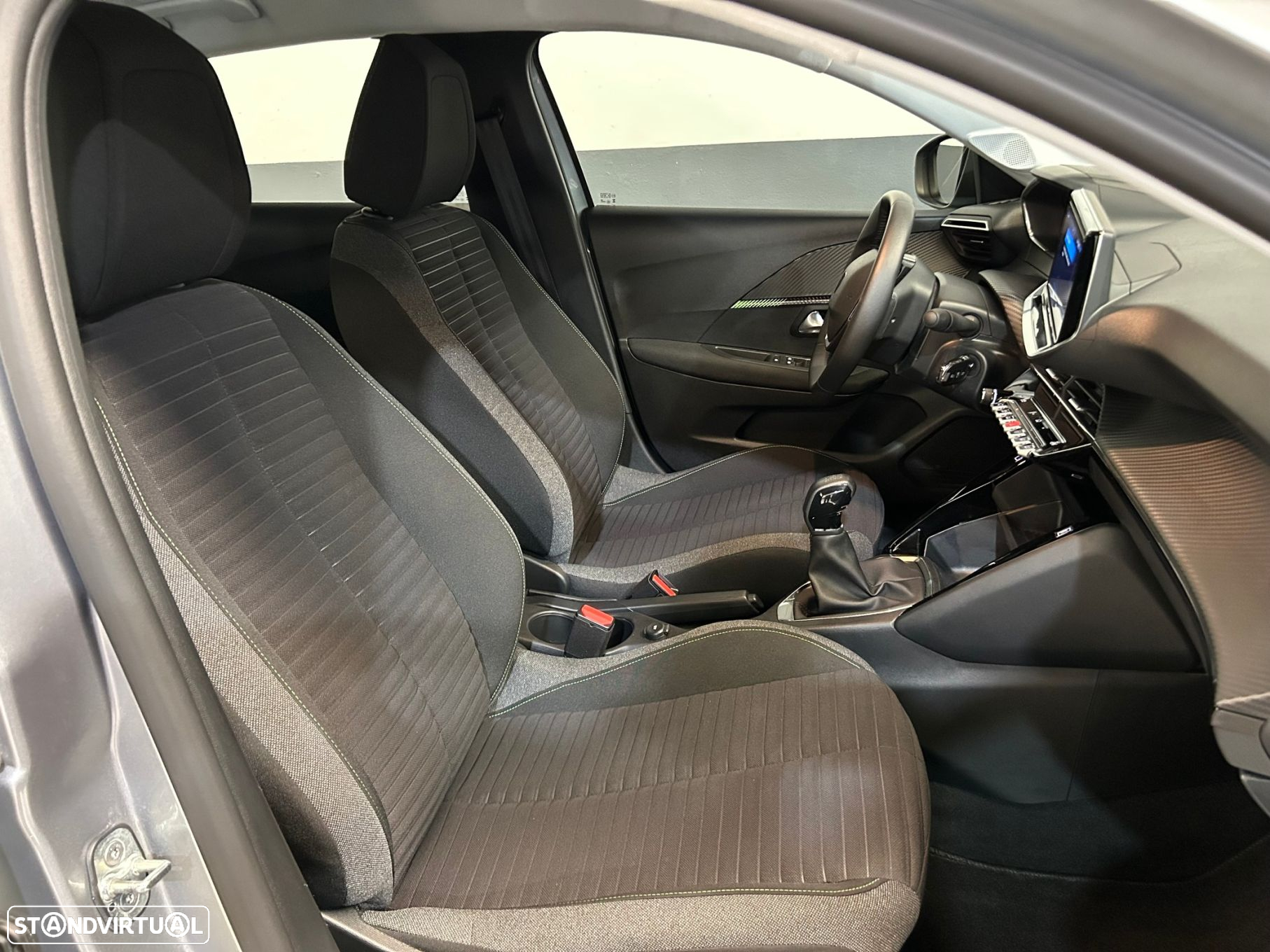 Peugeot 208 1.2 PureTech Active Pack - 17