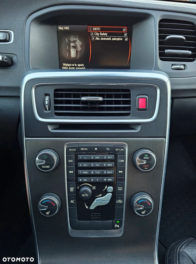 Volvo V60 D5 Geartronic Summum - 23