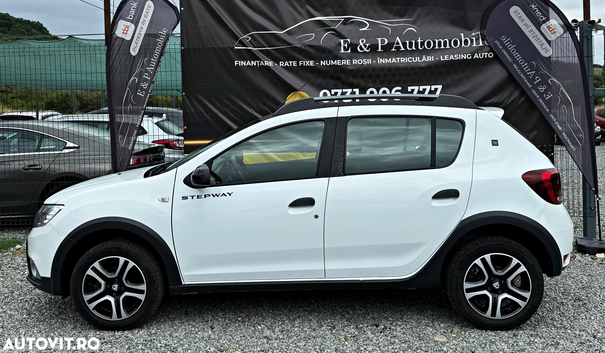 Dacia Sandero Stepway Blue dCi 95 Celebration - 2