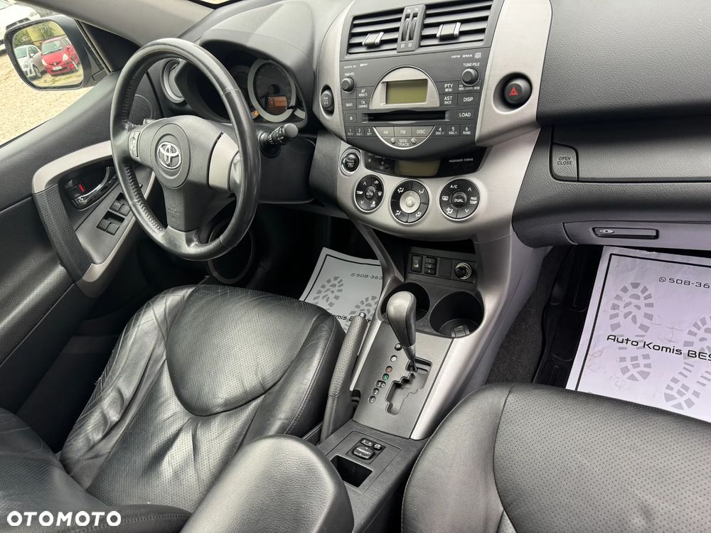 Toyota RAV4 2.0 4x4 Automatik Executive - 6