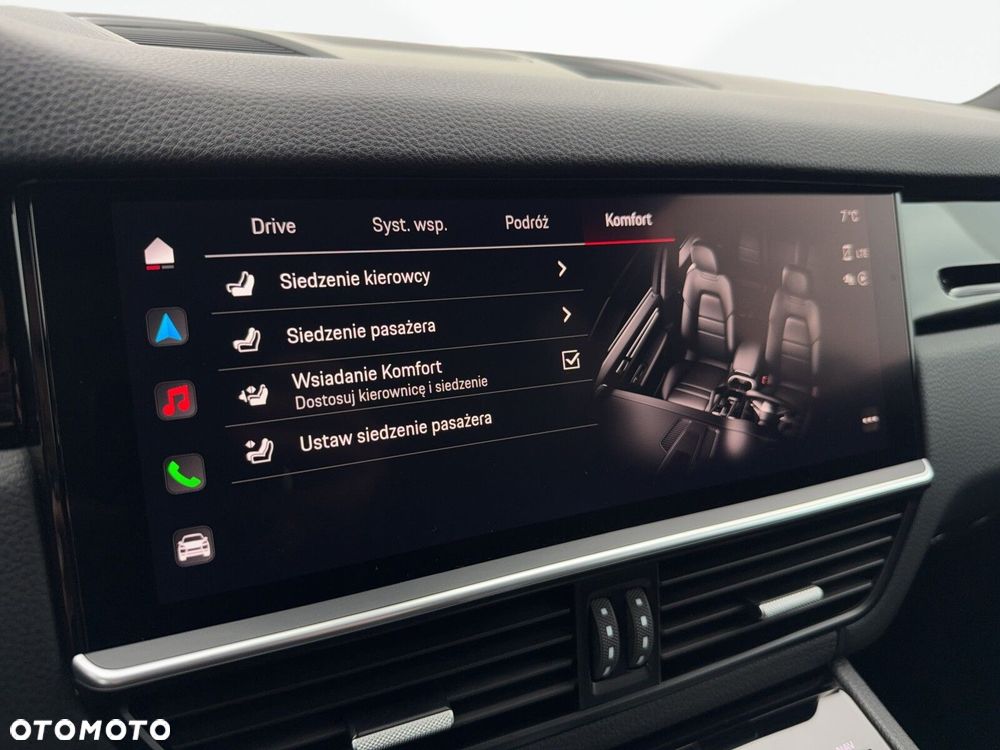 Porsche Cayenne - 26