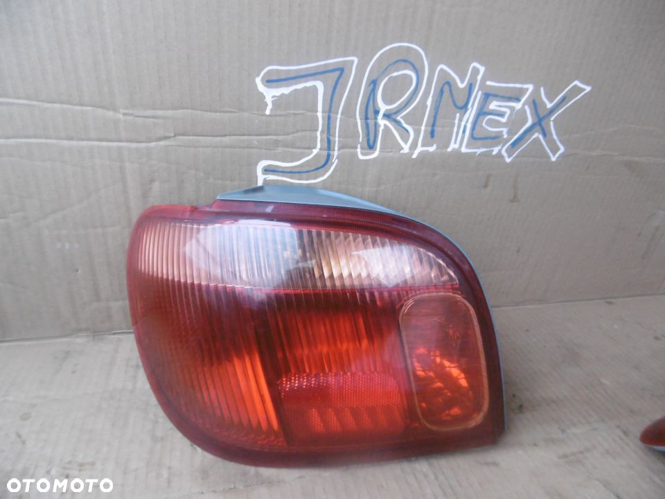 Lampa tył TOYOTA YARIS I LIFT - 4