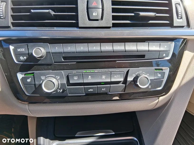 BMW Seria 3 320d xDrive DPF Edition Sport - 21