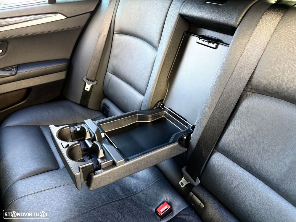 BMW 520 d Pack Desportivo M Auto - 14