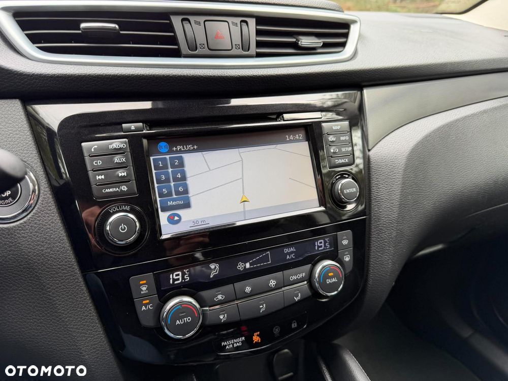 Nissan Qashqai 1.6 DCi Tekna+ - 31