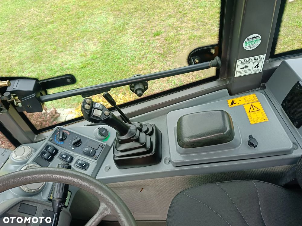 Volvo L25F - 21
