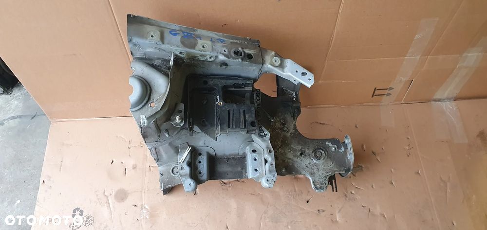 Ćwiartka podłużnica lewa przednia lewy przód VW Golf VI 6 Plus - 2