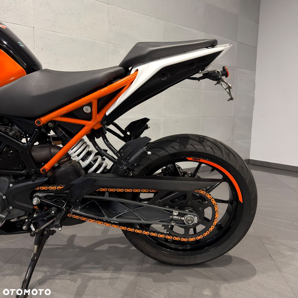 KTM Duke 125 - 11