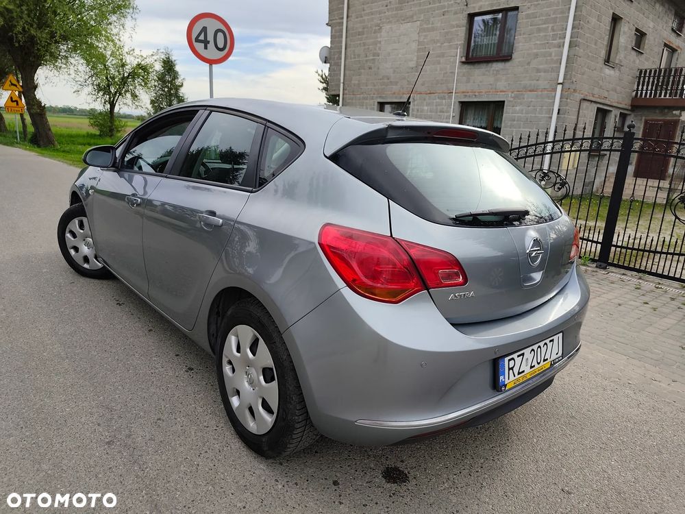 Opel Astra 1.6 Active - 3