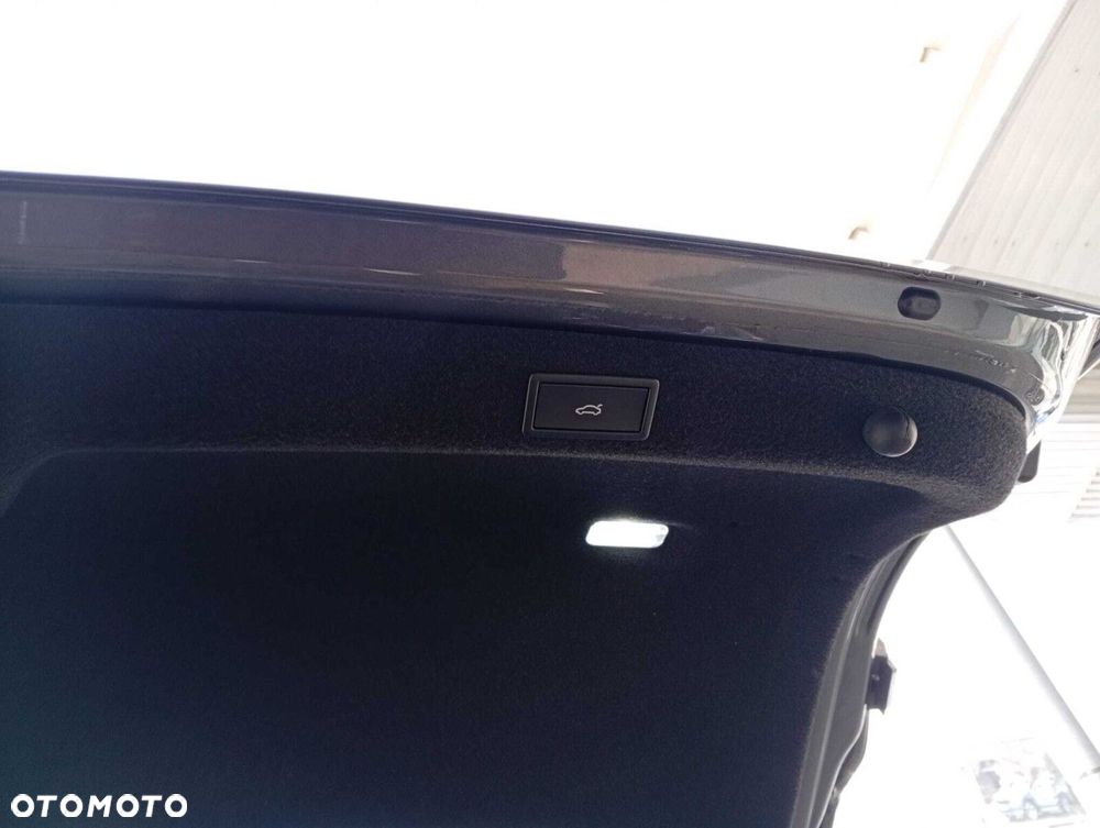 Skoda Superb 2.0 TDI SCR Edition 130 DSG - 25