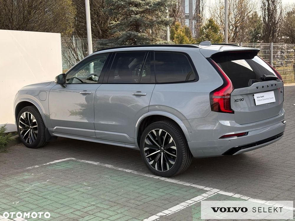 Volvo XC 90 - 9