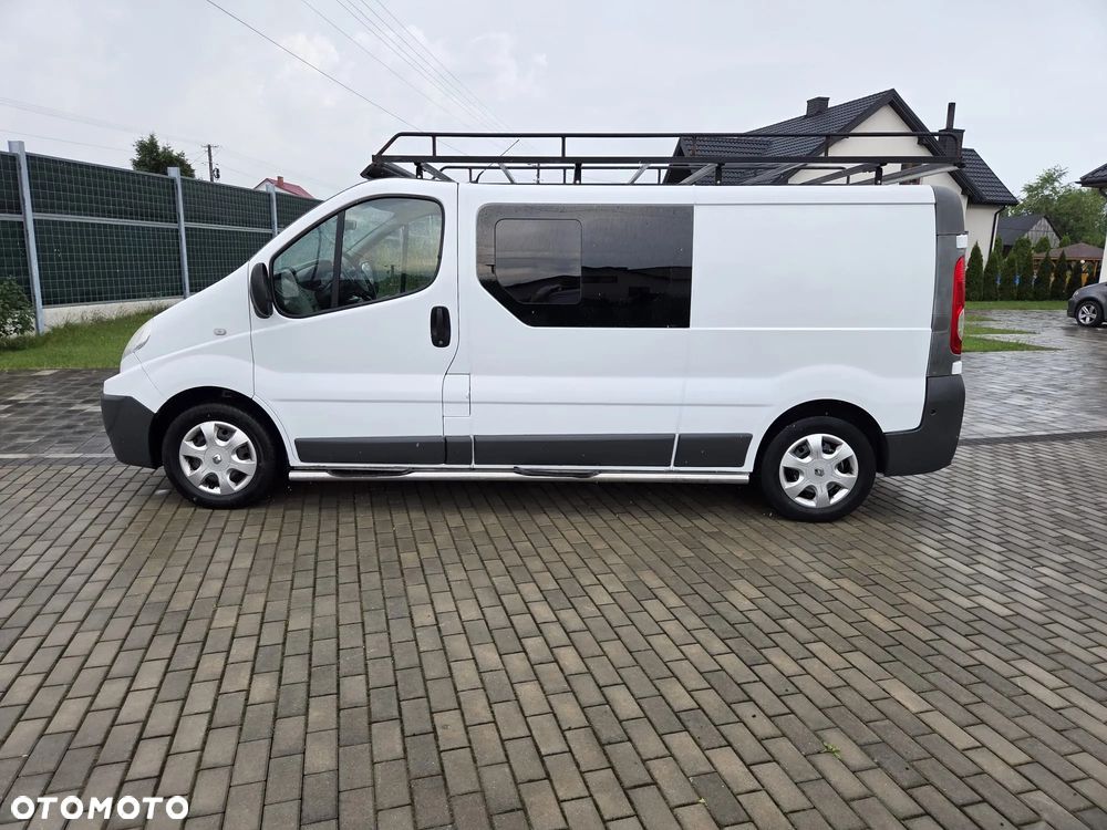Renault TRAFIC LONG KLIMA TEMPOMAT ORYGINAŁ DUBEL KABINA ZADBANY FULL OPCJA DOPOSAŻONY - 6