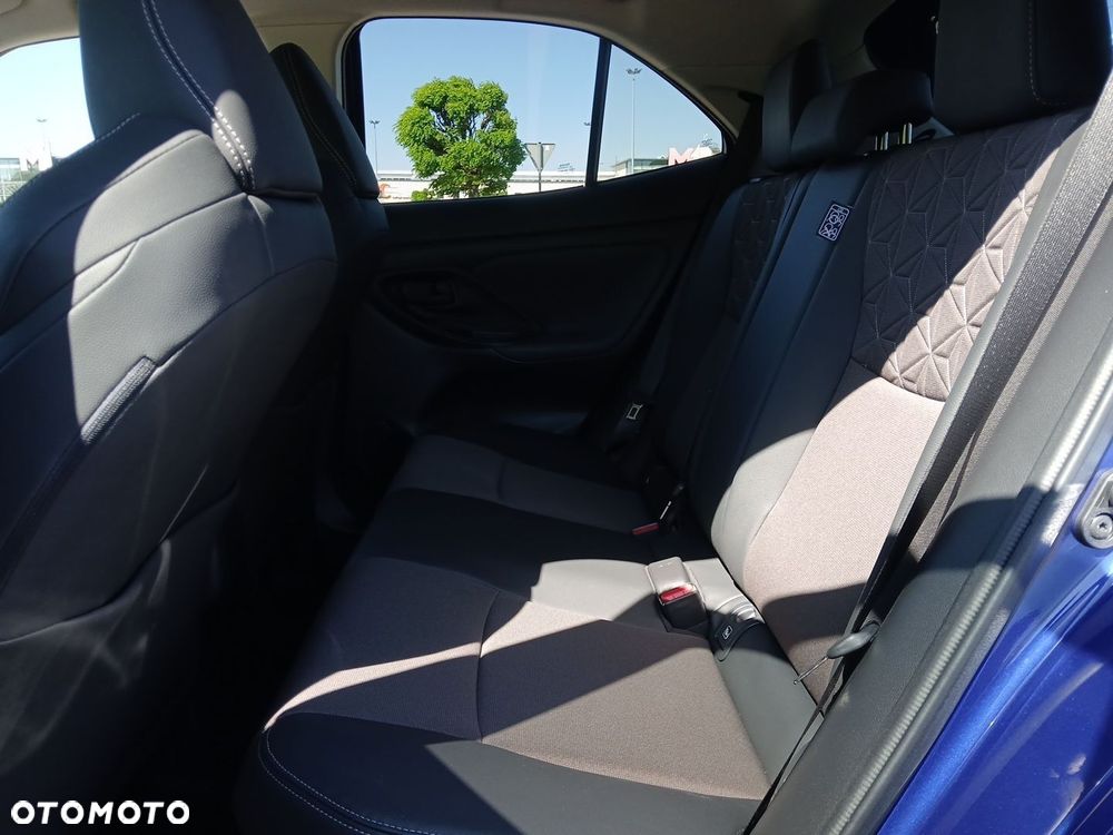 Toyota Yaris Cross - 16