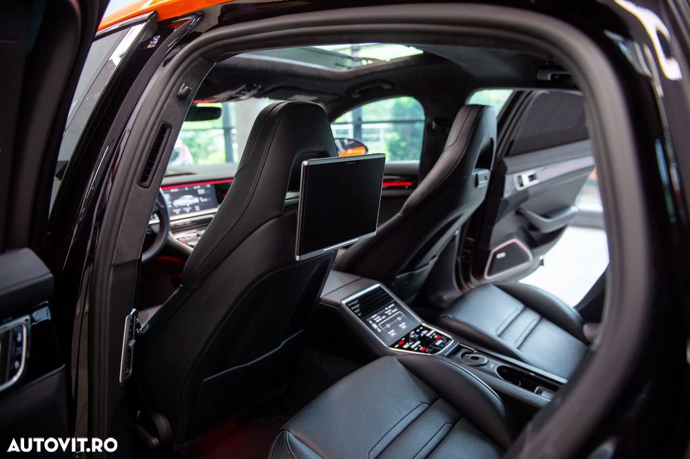 Porsche Panamera Turbo - 8