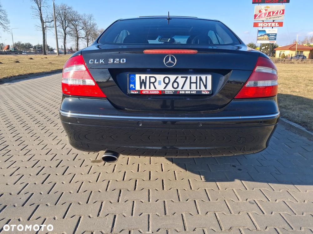 Mercedes-Benz CLK - 4