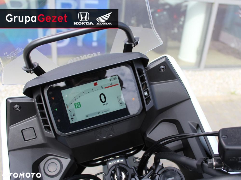 Honda NX - 11