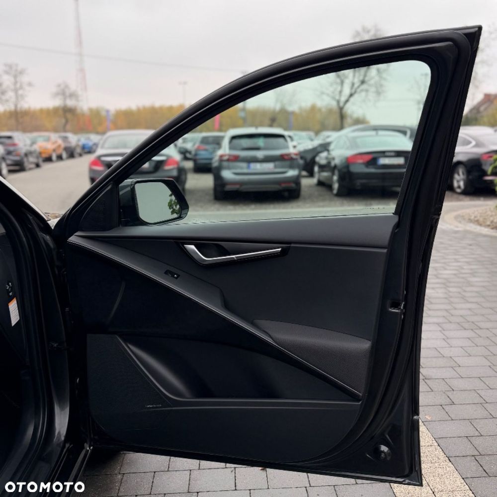 Kia Niro - 38