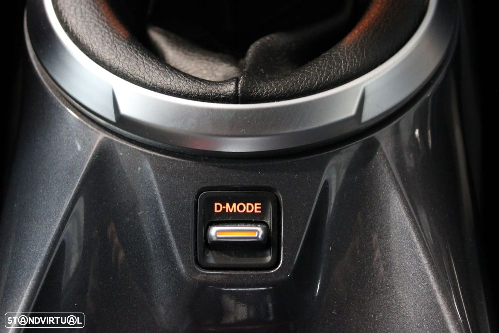 Nissan Juke 1.0 DIG-T N-Connecta - 25