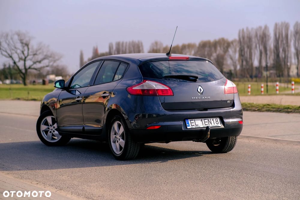 Renault Megane 1.9 dCi Bose Edition - 9