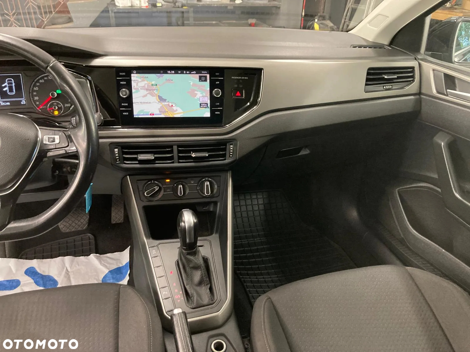 Volkswagen Polo 1.6 TDI SCR DSG Comfortline - 19