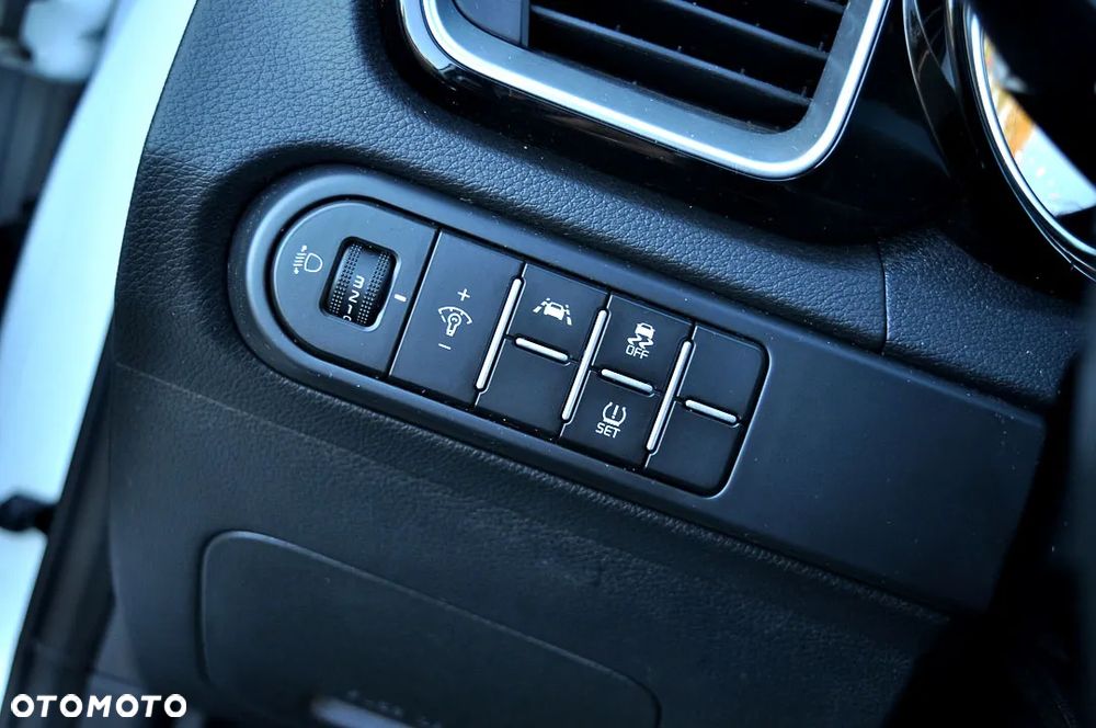 Kia XCeed 1.6 CRDi (48V Mild-Hybrid) DCT7 PLATINUM - 27