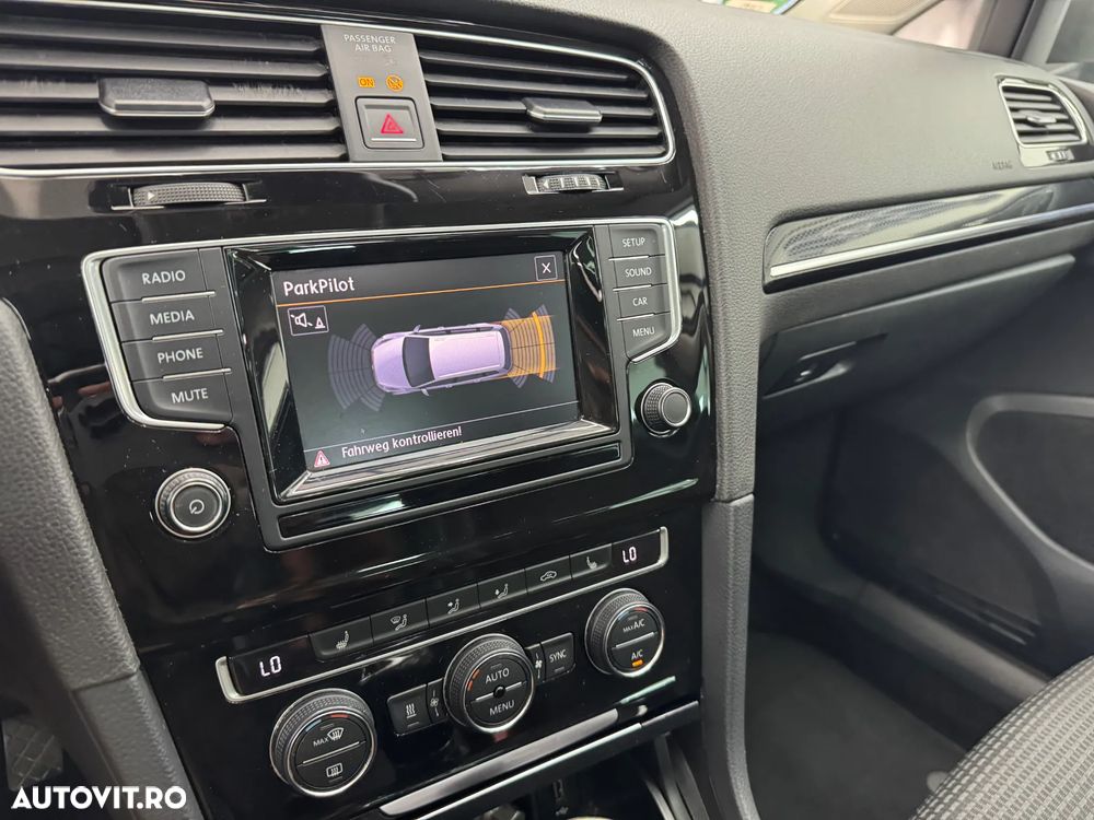 Volkswagen Golf 2.0 TDI (BlueMotion Technology) Highline - 6
