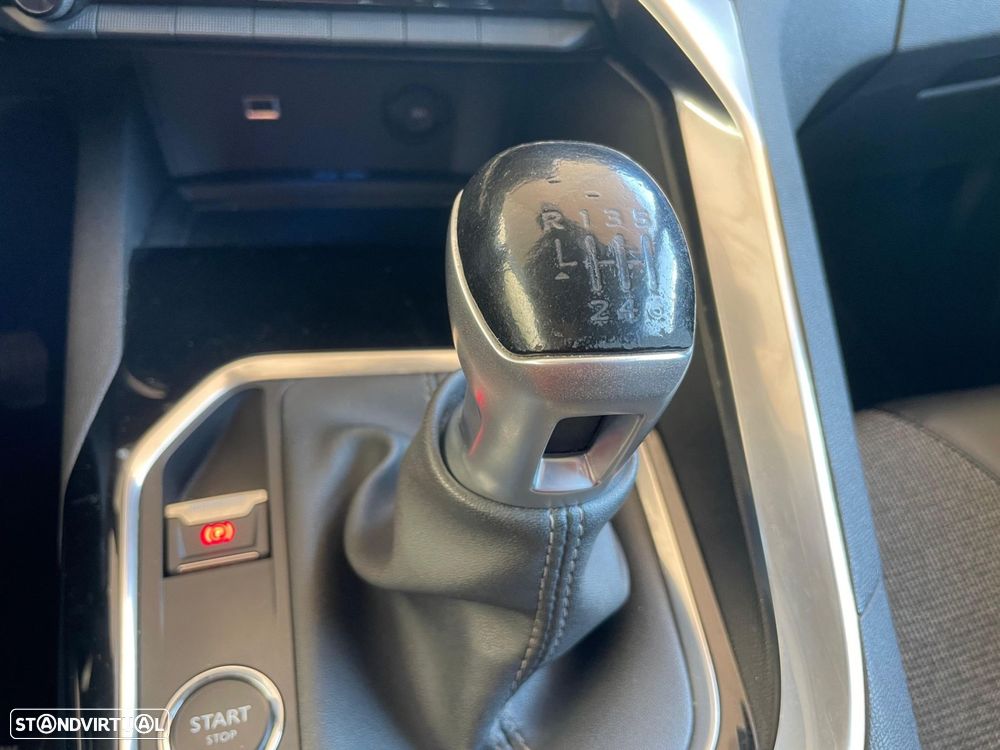 Peugeot 5008 1.5 BlueHDi Allure - 29