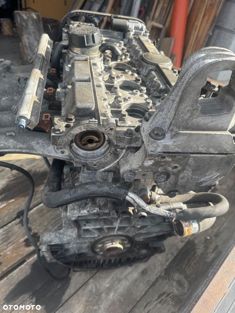 Silnik uszkodzony kompletny Volvo S80 2.0 T5 2004 - 3